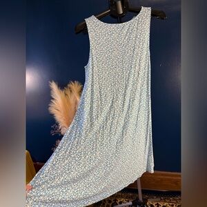 NWT Floral Sleeveless Dress - Blue and White